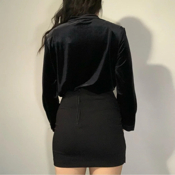 Vintage Erin London velvet, Petite size medium  black and gold - Picture 4 of 15